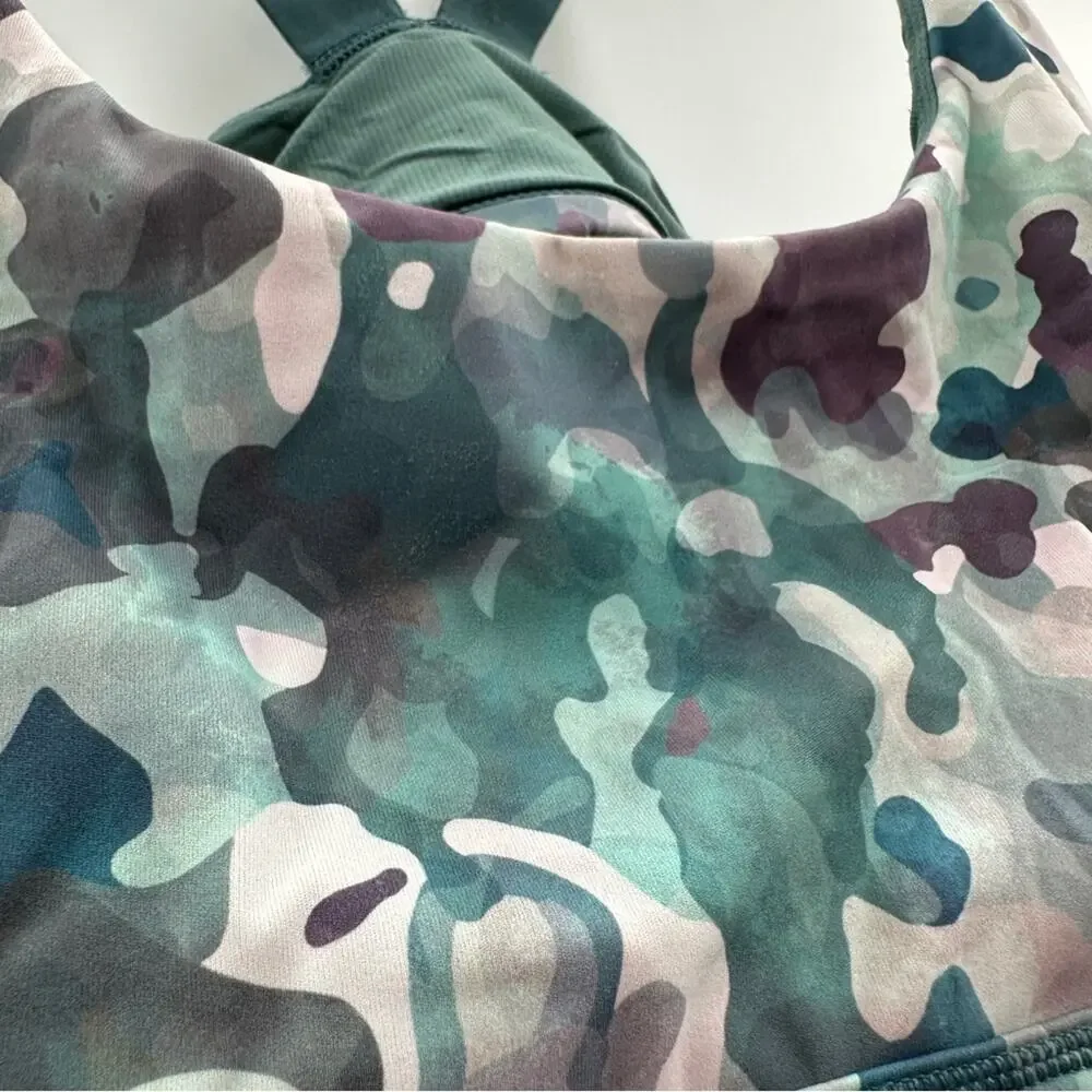 Spanx Low Impact Support Multi Camo Print Scoop‎ Neck Sports Bra Sz L